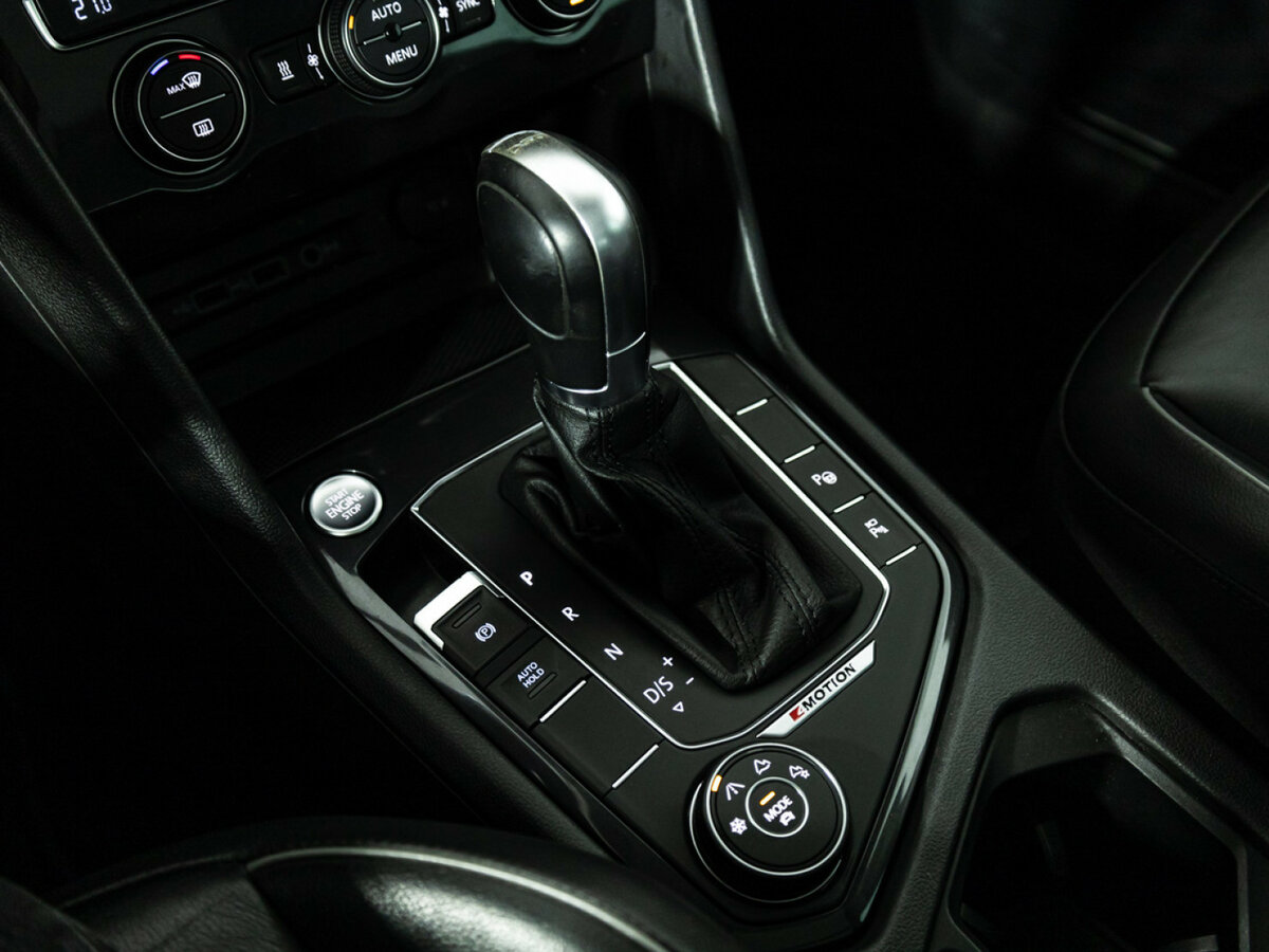 Купить Volkswagen Tiguan II, 2018, 152 619 км, фото №20