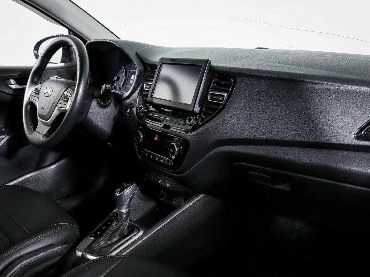 Купить Hyundai Solaris II, 2020, 108 422 км, фото №7