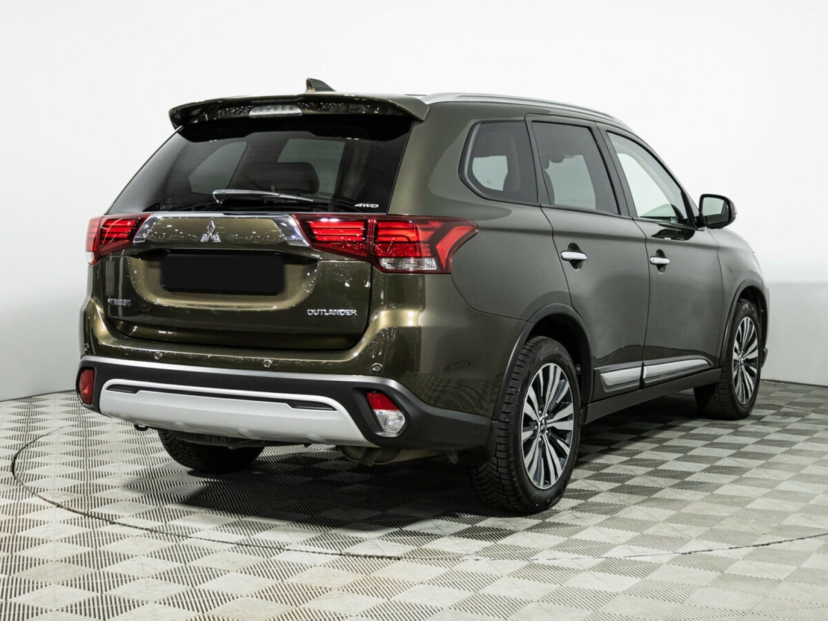 Купить Mitsubishi Outlander III Рестайлинг 3, 2020, 83 453 км, фото №4