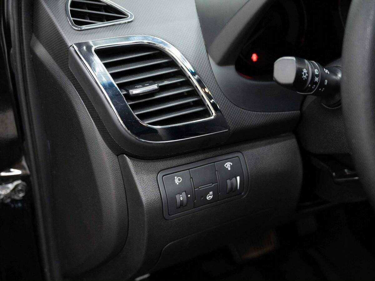 Купить Hyundai Solaris, 2016, 138 787 км, фото №18