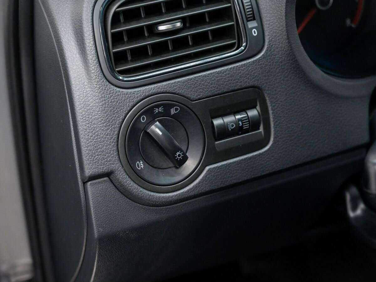 Купить Volkswagen Polo, 2020, 99 000 км, фото №16