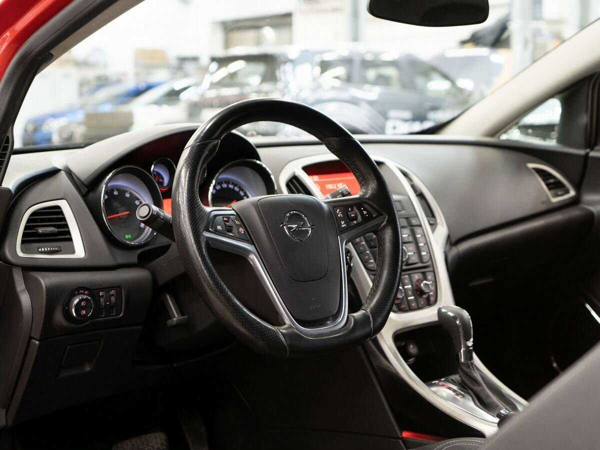 Купить Opel Astra GTC, 2012, 151 000 км, фото №5
