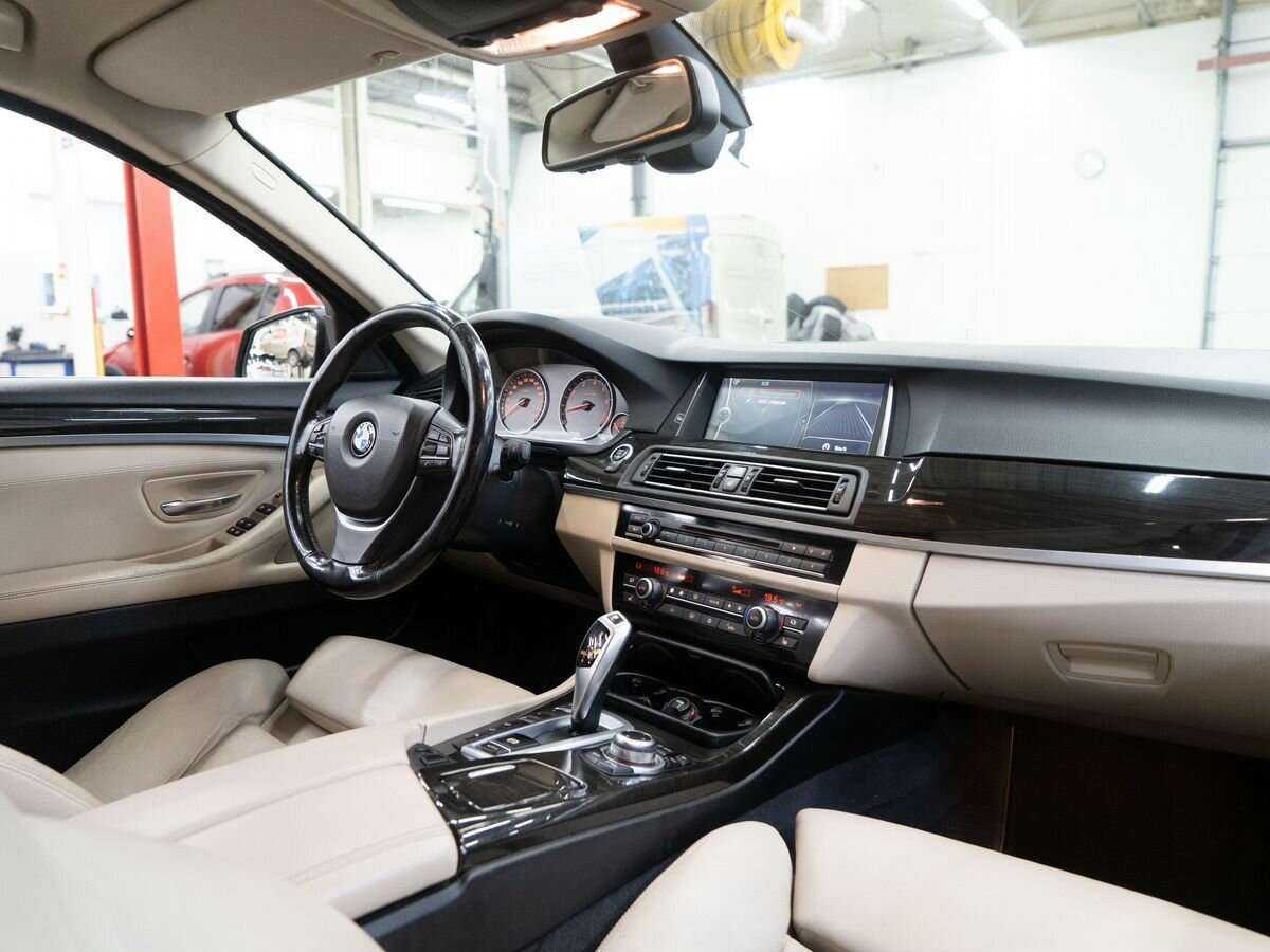 Купить BMW 5 серии 535i xDrive, 2012, 115 270 км, фото №18