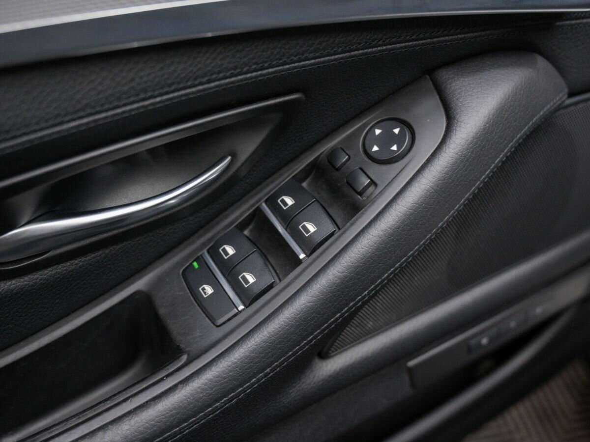 Купить BMW 5 серии 528i xDrive, 2014, 153 000 км, фото №12