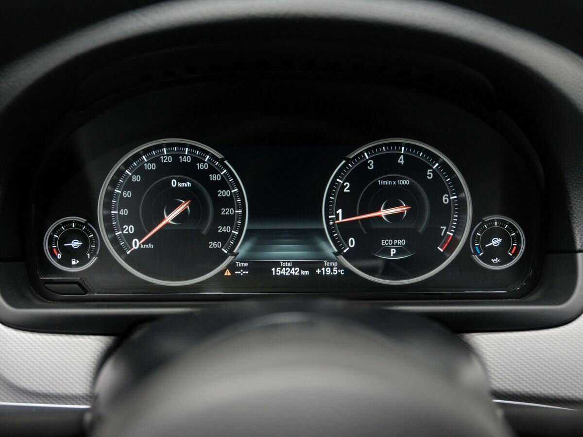 Купить BMW 5 серии 528i xDrive, 2014, 153 000 км, фото №25