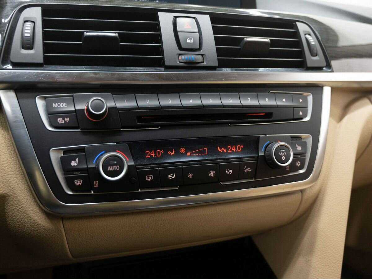 Купить BMW 3 серии 328i, 2012, 220 957 км, фото №23