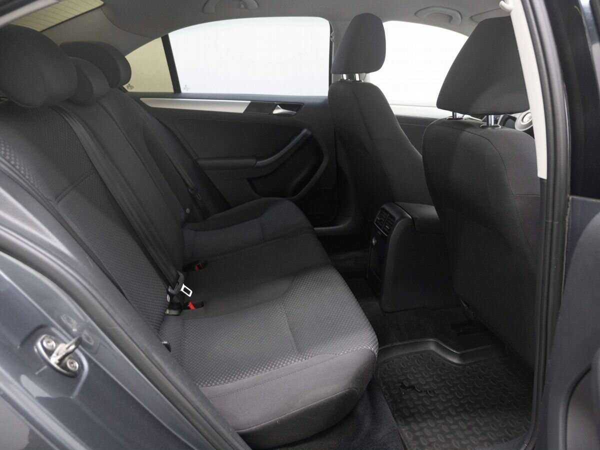 Купить Volkswagen Jetta, 2012, 228 632 км, фото №9
