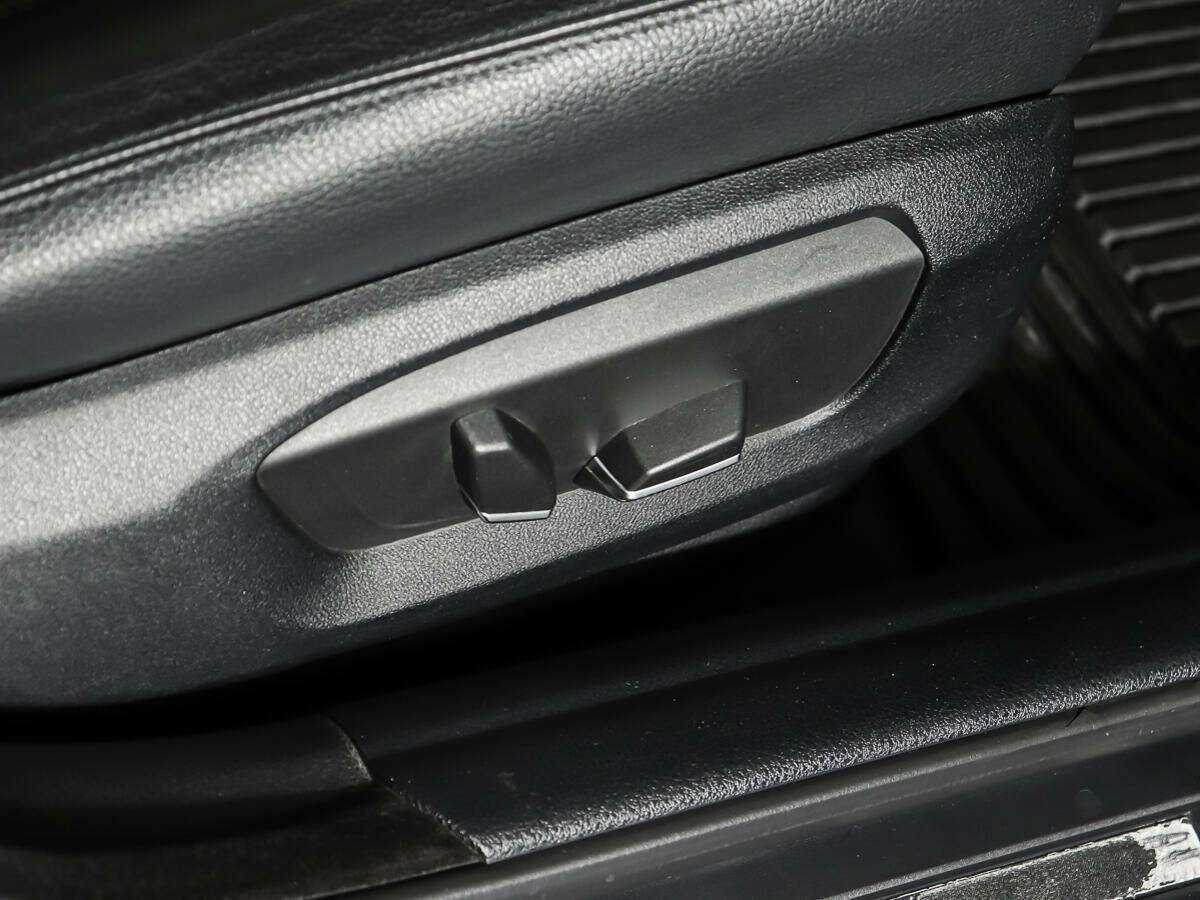 Купить BMW 5 серии 528i xDrive, 2013, 129 299 км, фото №16