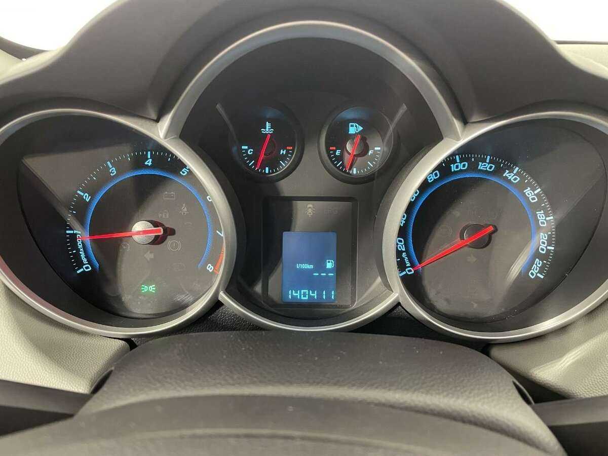 Купить Chevrolet Cruze, 2014, 140 349 км, фото №11