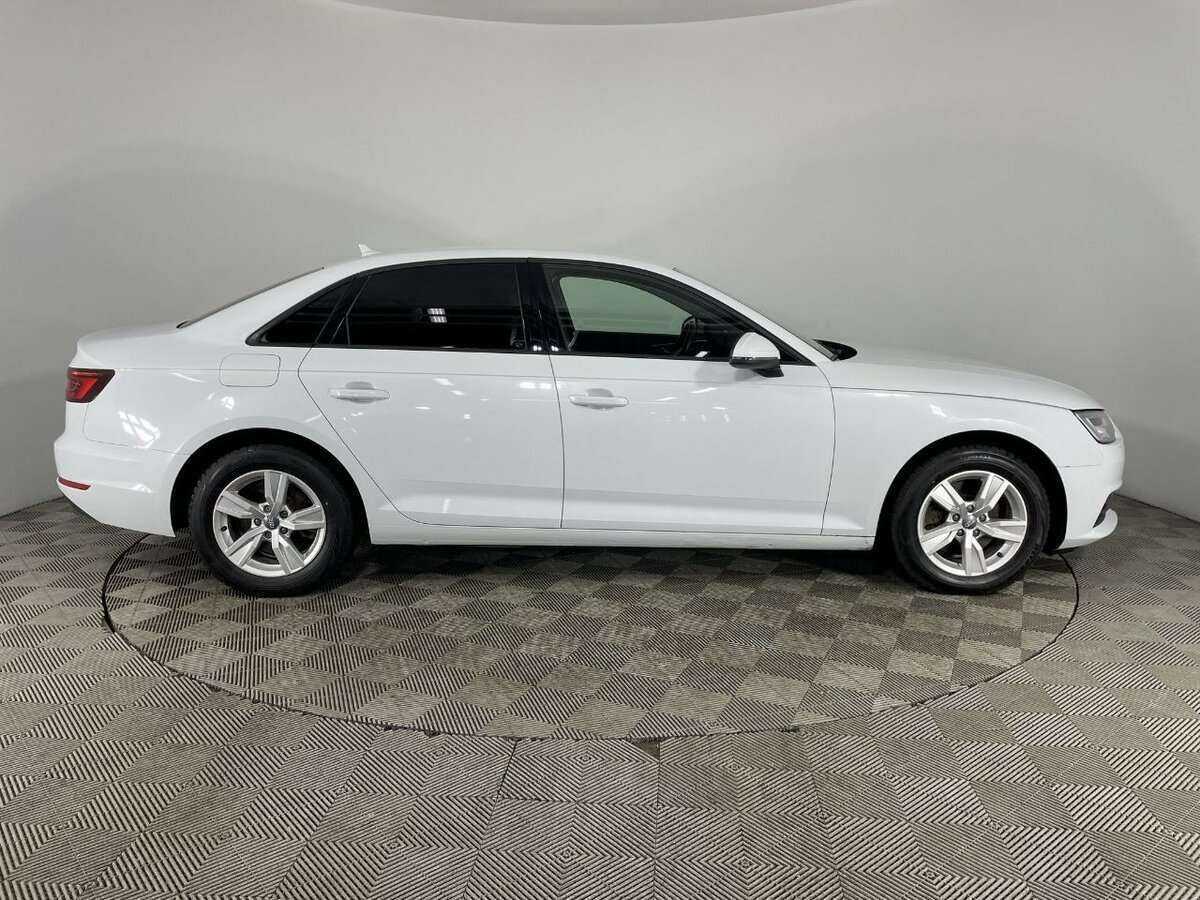 Купить Audi A4, 2018, 237 000 км, фото №4