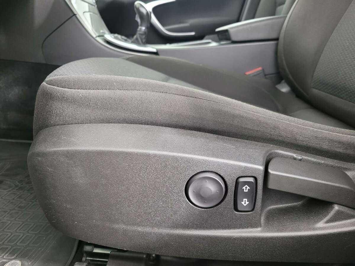 Купить Opel Insignia, 2013, 189 000 км, фото №10