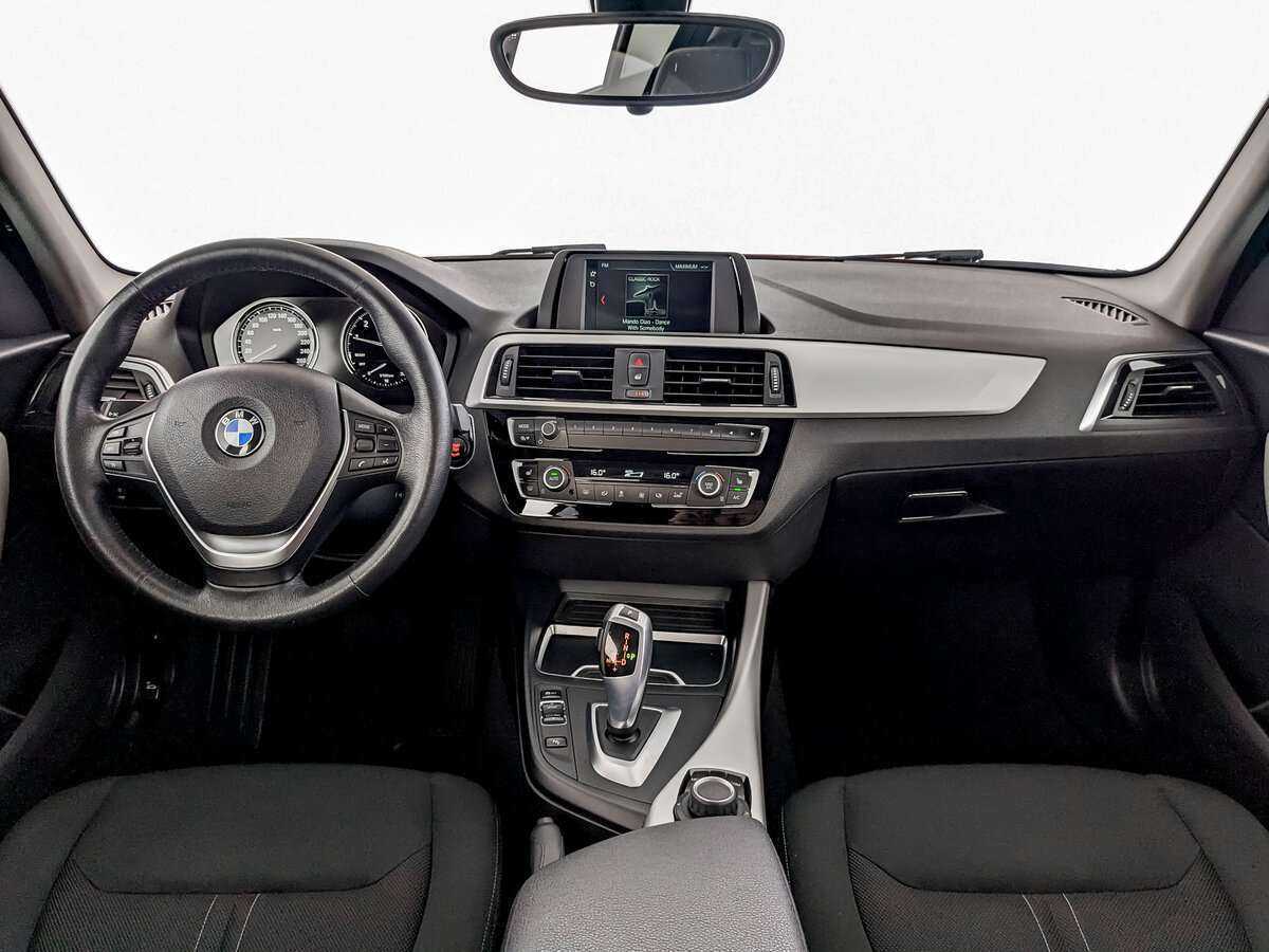 Купить BMW 1 серии 118i, 2017, 72 778 км, фото №12