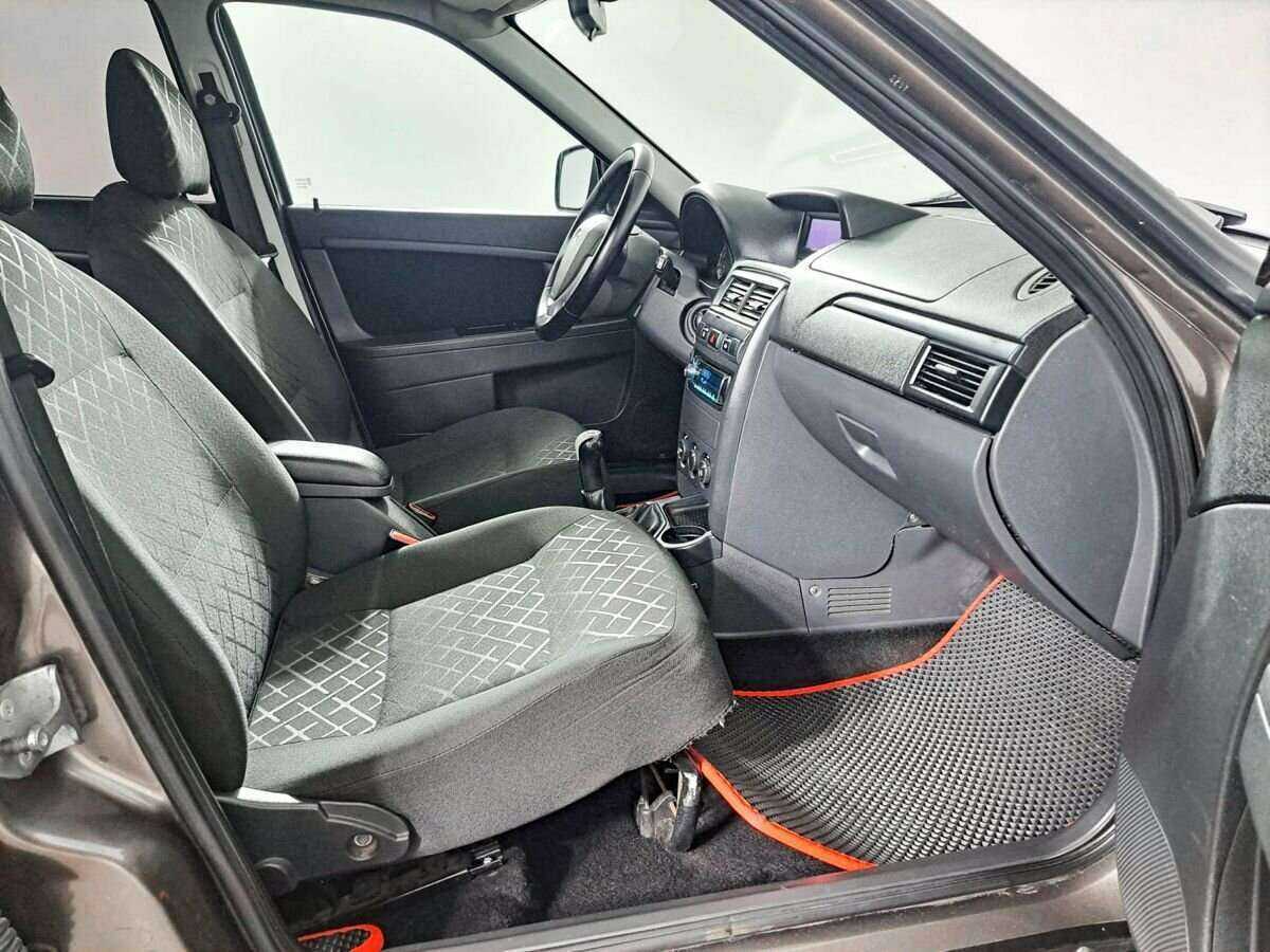 Купить Lada (ВАЗ) Priora, 2017, 107 200 км, фото №9