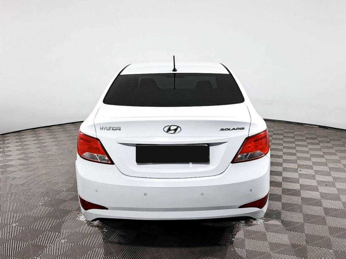 Купить Hyundai Solaris, 2015, 86 340 км, фото №5