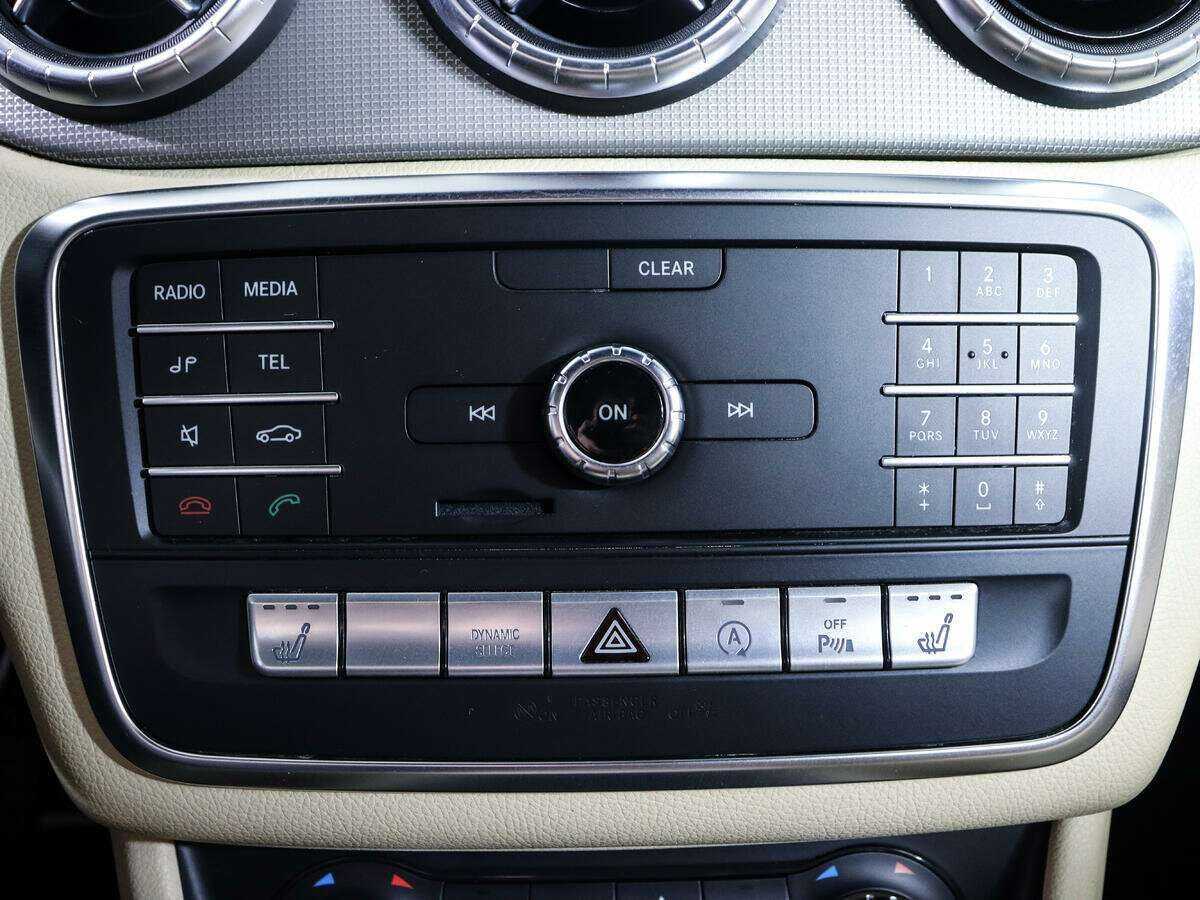 Купить Mercedes-Benz CLA 200, 2017, 85 300 км, фото №18