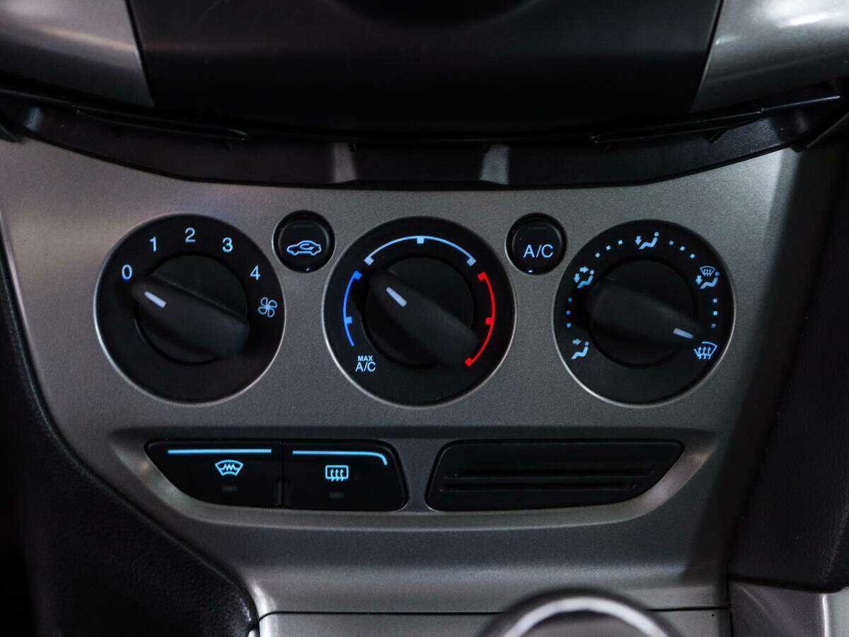 Купить Ford Focus, 2012, 128 200 км, фото №17