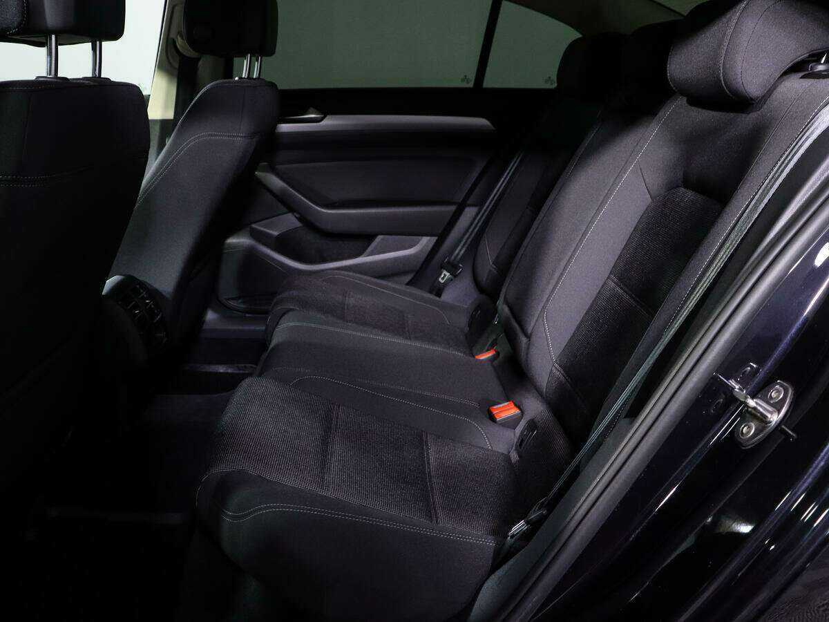 Купить Volkswagen Passat, 2015, 77 500 км, фото №10