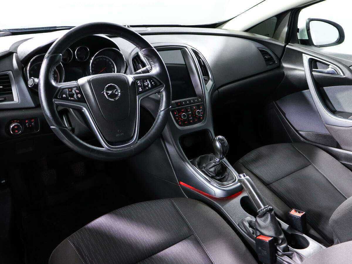 Купить Opel Astra GTC, 2013, 122 411 км, фото №14