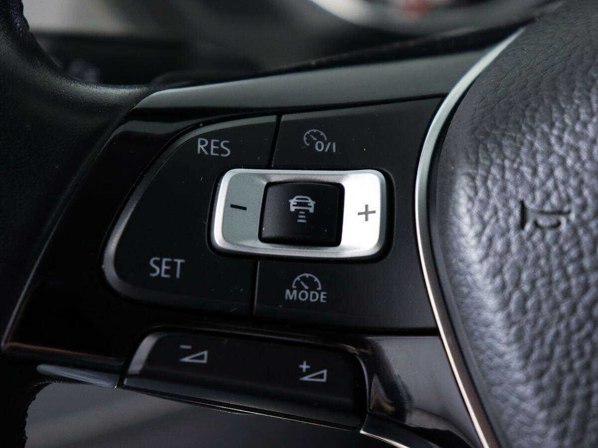 Купить Volkswagen Tiguan, 2018, 107 000 км, фото №19