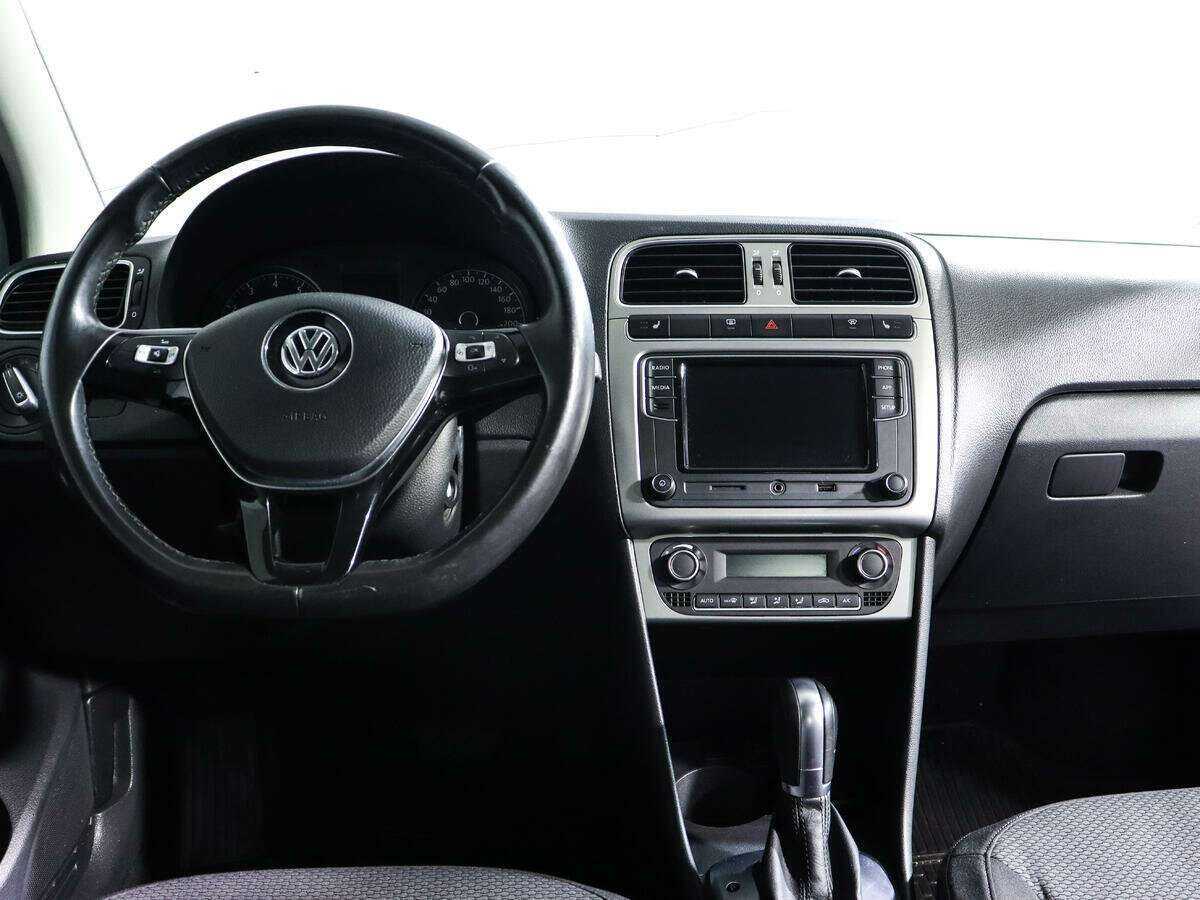 Купить Volkswagen Polo, 2017, 77 064 км, фото №11