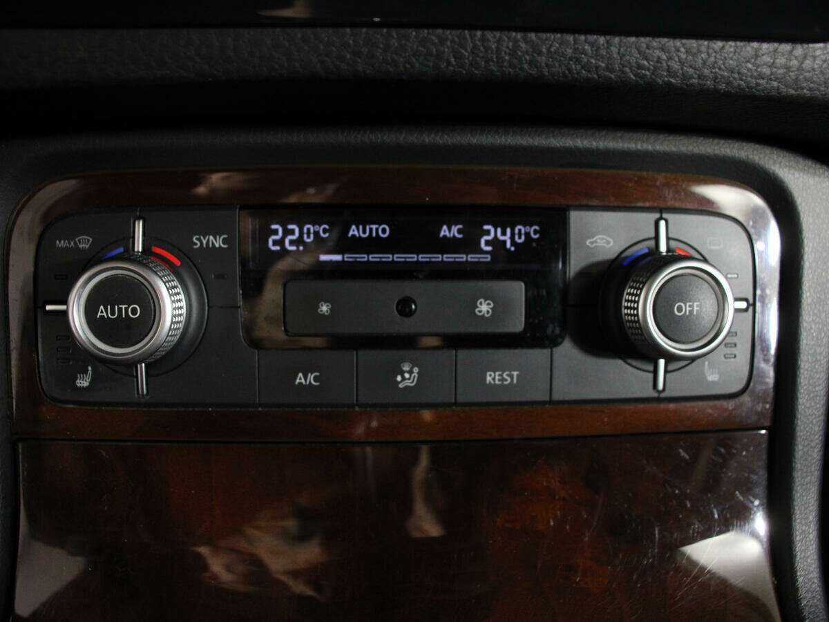 Купить Volkswagen Touareg, 2015, 177 224 км, фото №25