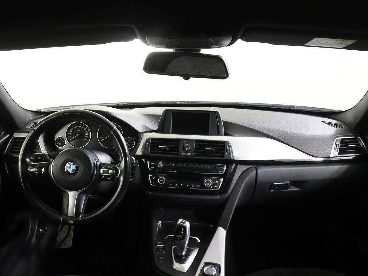 Купить BMW 3 серии 320i xDrive, 2016, 108 500 км, фото №10