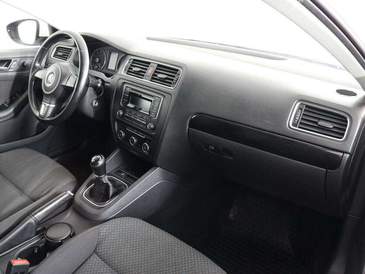 Купить Volkswagen Jetta, 2013, 166 916 км, фото №10