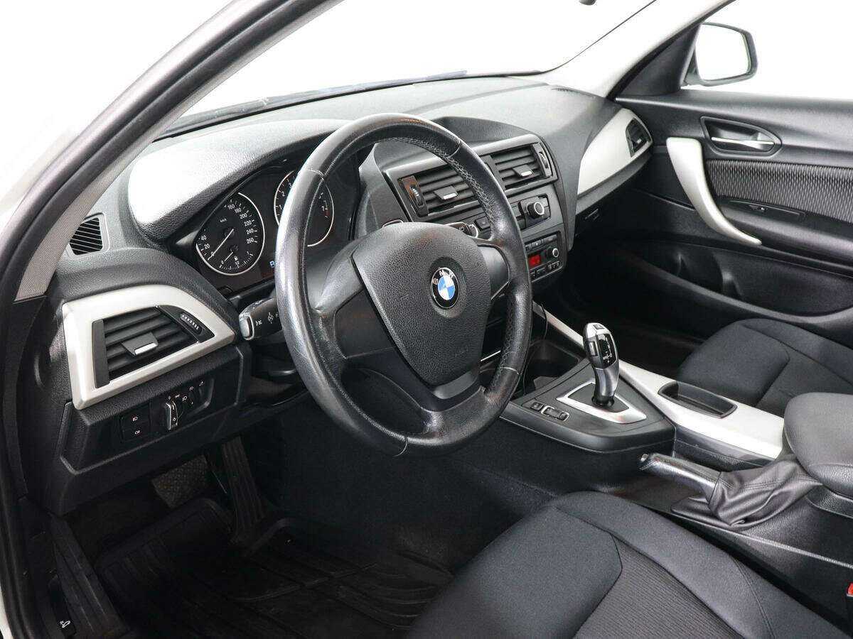 Купить BMW 1 серии 116i, 2013, 183 831 км, фото №9