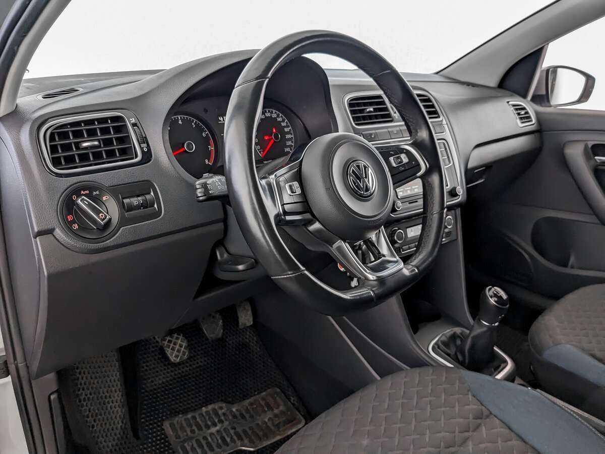 Купить Volkswagen Polo, 2019, 78 138 км, фото №16