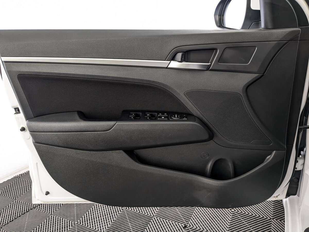 Купить Hyundai Elantra, 2020, 32 430 км, фото №15