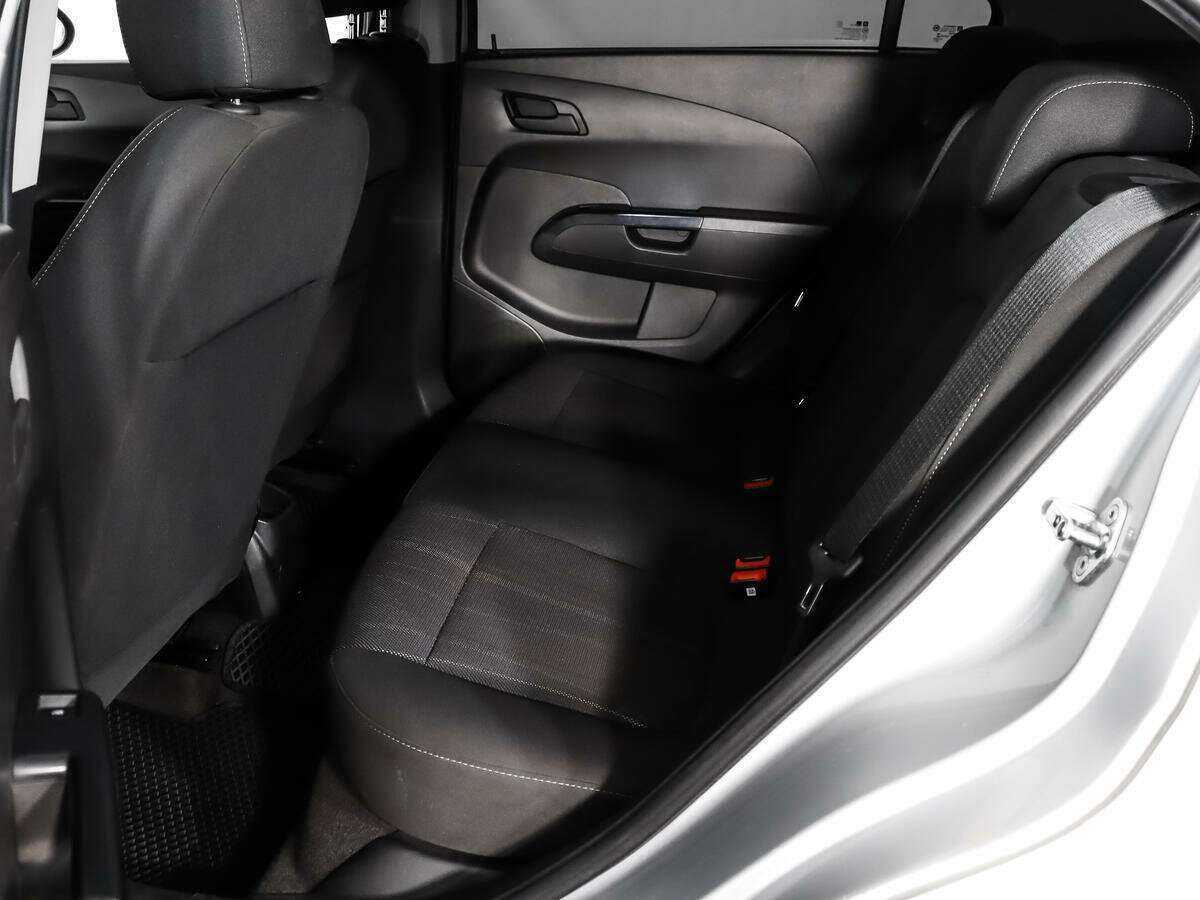 Купить Chevrolet Aveo, 2013, 174 594 км, фото №10