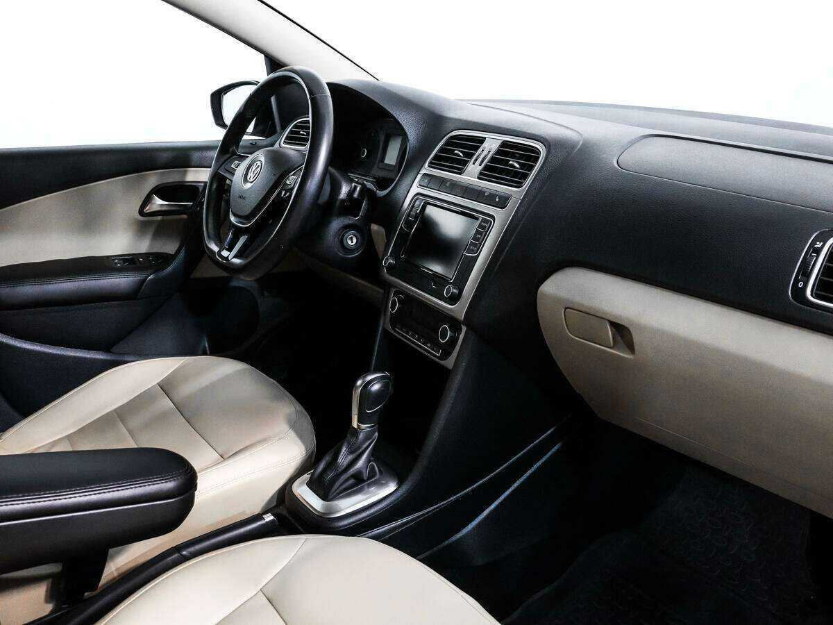 Купить Volkswagen Polo, 2018, 54 933 км, фото №9