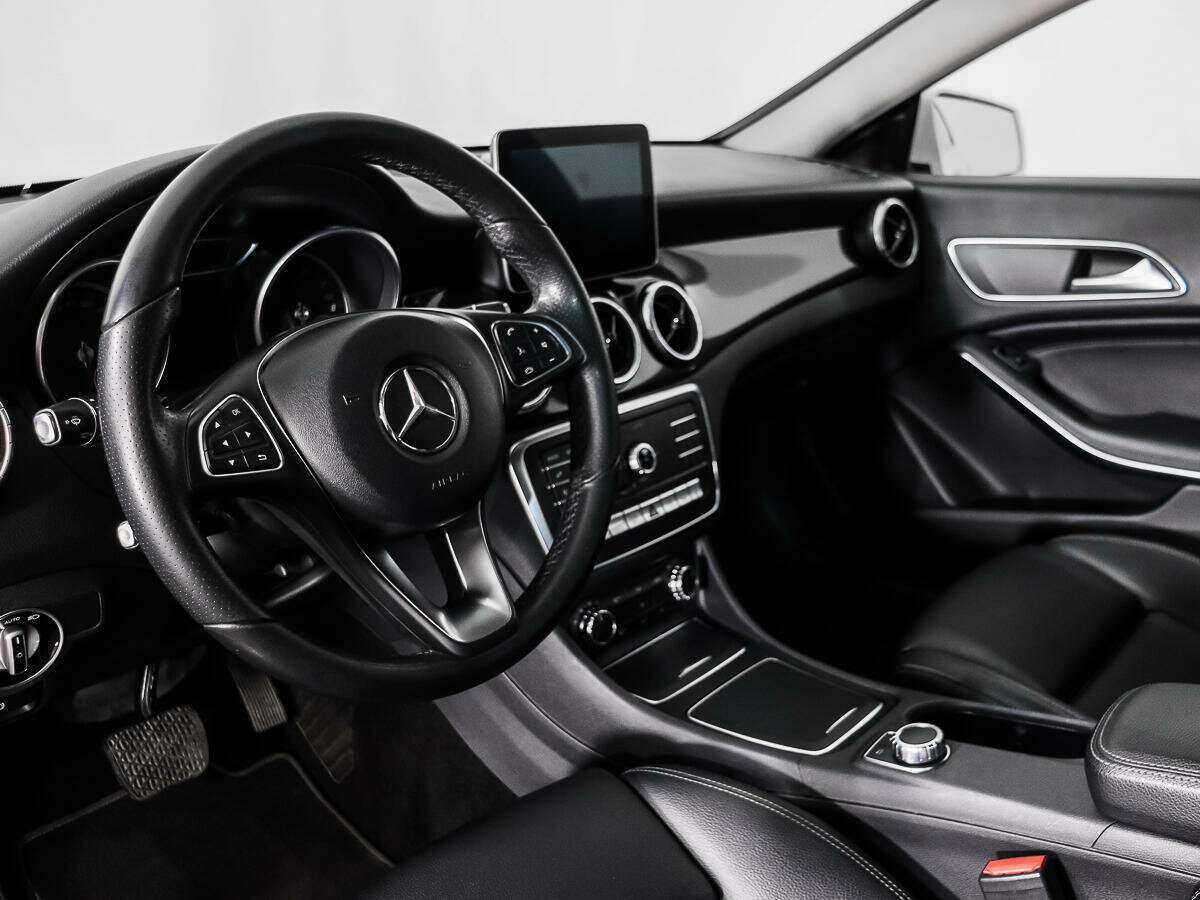 Купить Mercedes-Benz CLA 250, 2016, 112 619 км, фото №9