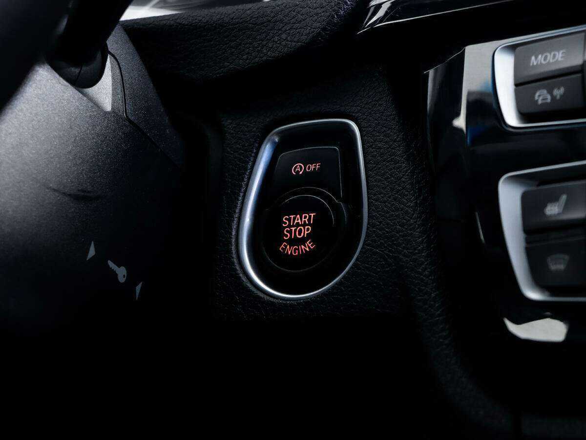 Купить BMW 3 серии 320i xDrive, 2018, 145 981 км, фото №13