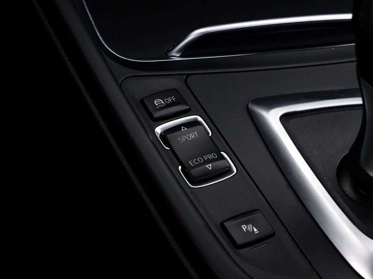 Купить BMW 3 серии 318i, 2015, 114 354 км, фото №19