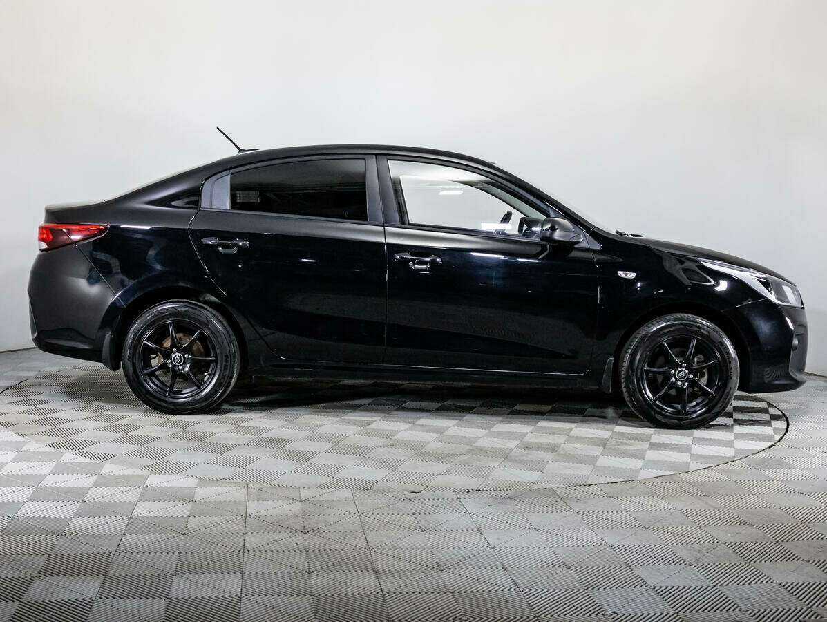 Купить Kia Rio, 2017, 100 883 км, фото №4