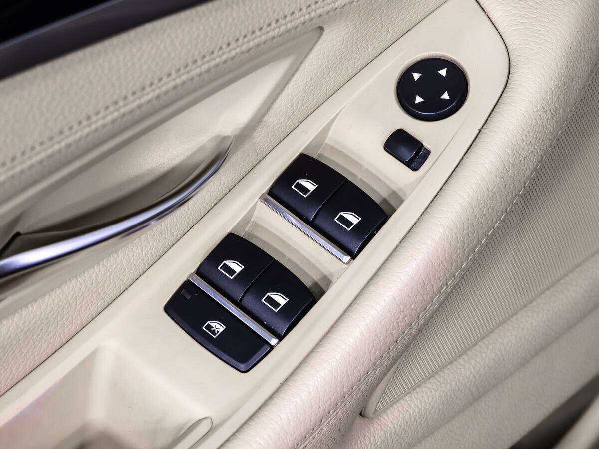 Купить BMW 5 серии 520i, 2012, 190 000 км, фото №22