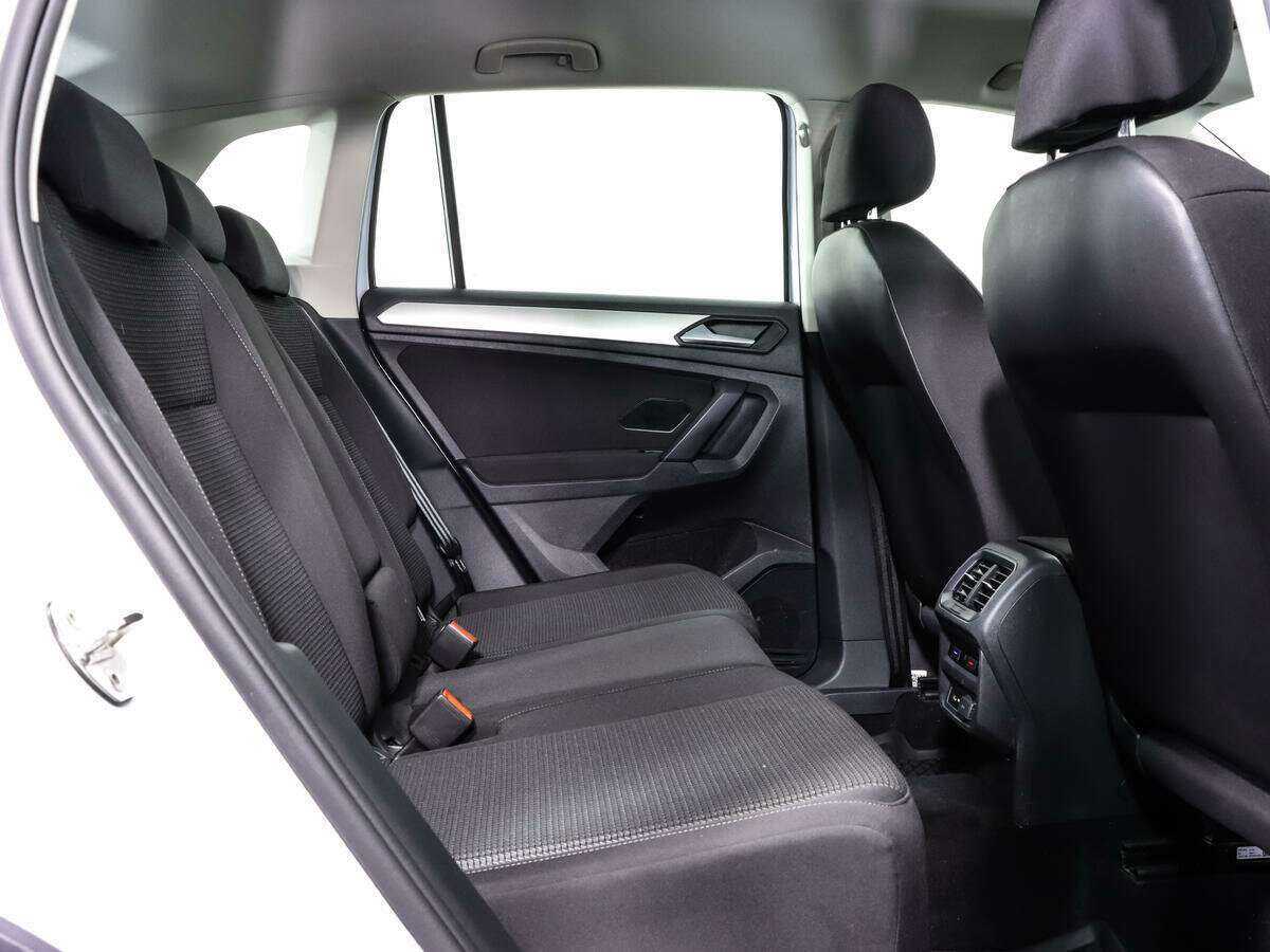 Купить Volkswagen Tiguan L, 2020, 89 700 км, фото №17