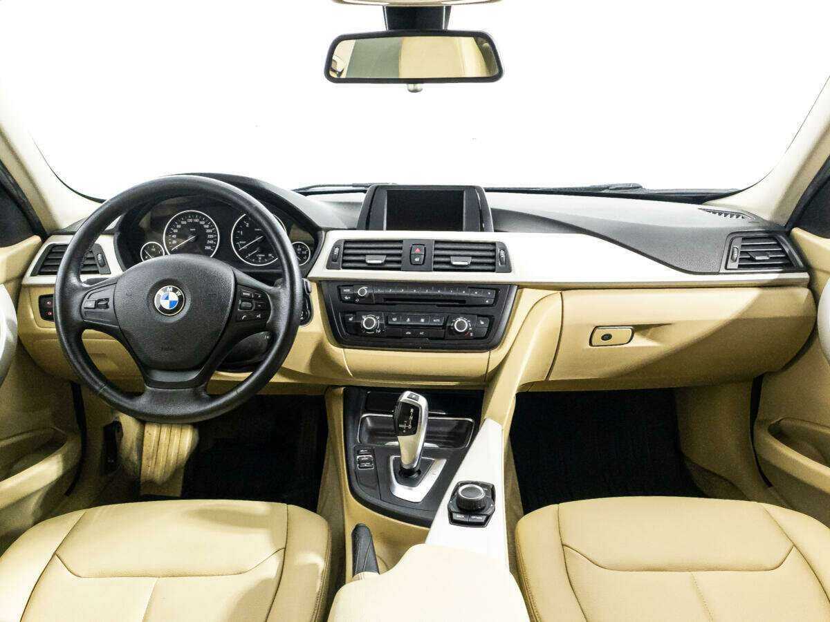Купить BMW 3 серии 320i, 2014, 215 678 км, фото №12