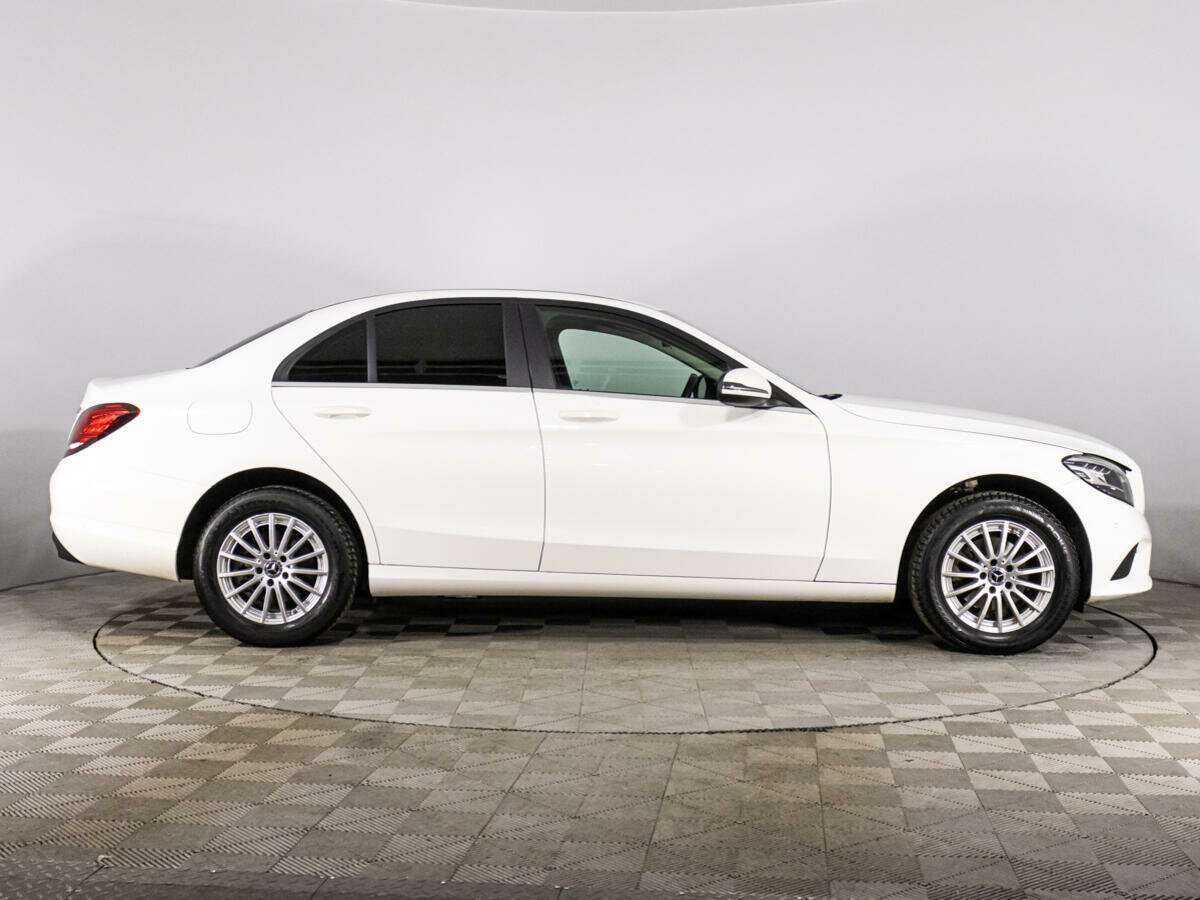 Купить Mercedes-Benz C-Класс 180, 2019, 50 162 км, фото №4