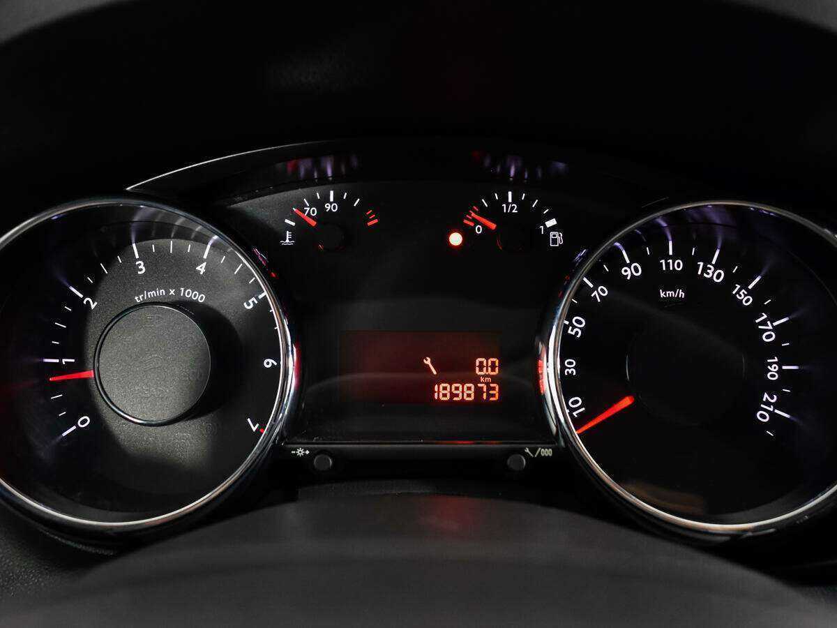 Купить Peugeot 3008, 2012, 189 873 км, фото №11