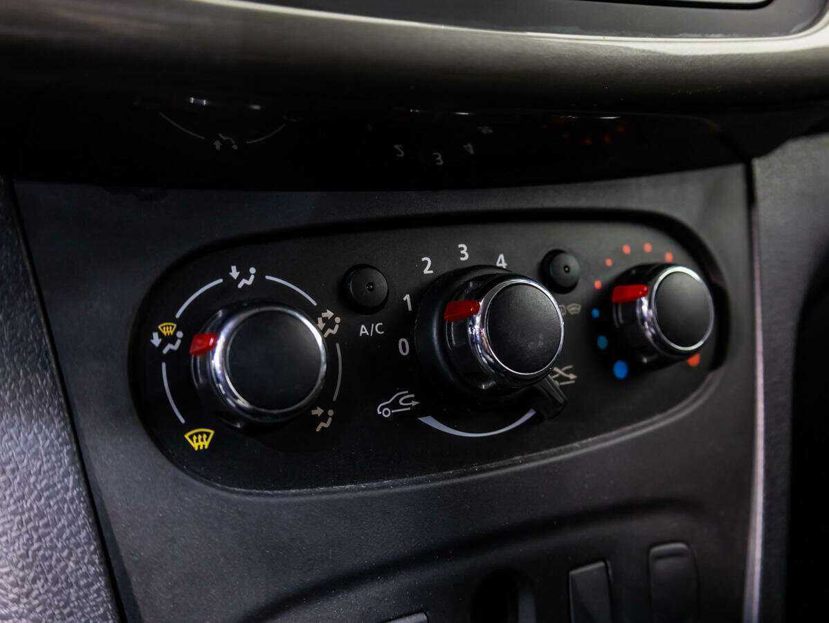 Купить Renault Logan, 2019, 158 659 км, фото №13