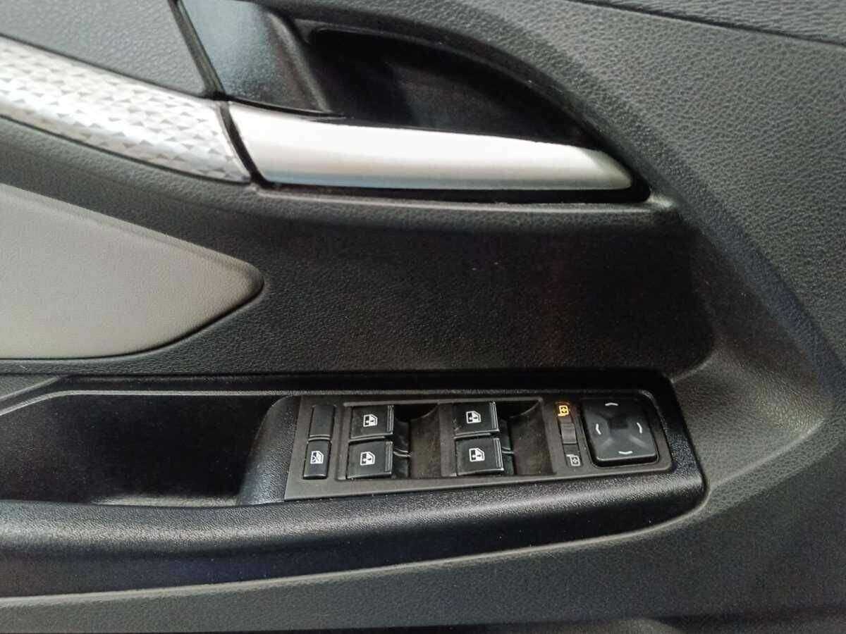 Купить Lada (ВАЗ) Vesta SW Cross, 2021, 158 235 км, фото №18