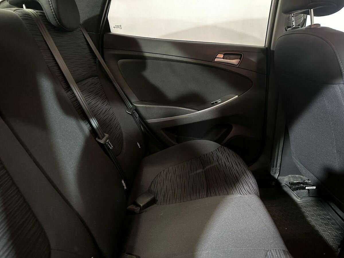 Купить Hyundai Solaris, 2015, 98 464 км, фото №12