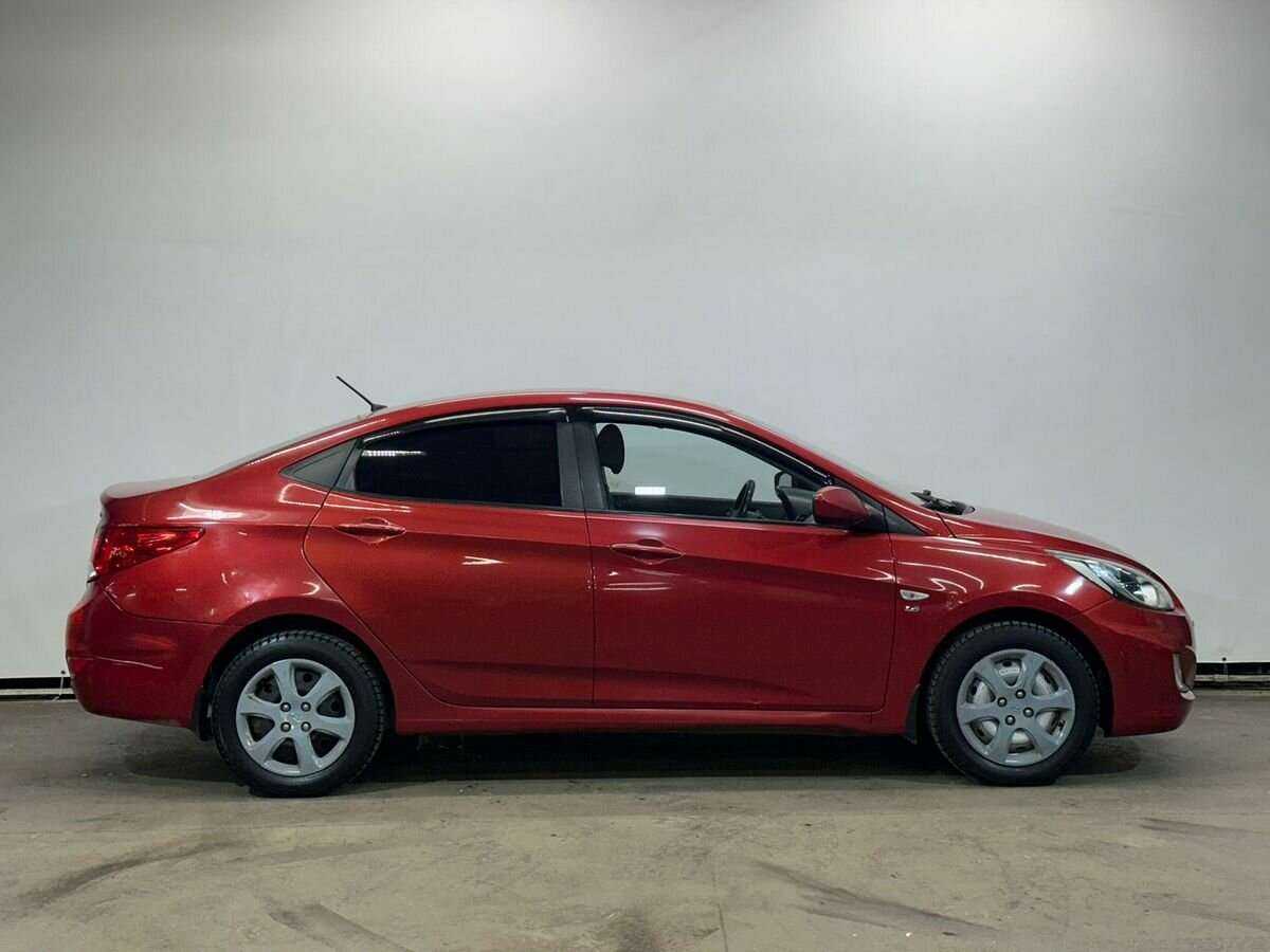 Купить Hyundai Solaris, 2013, 196 613 км, фото №4