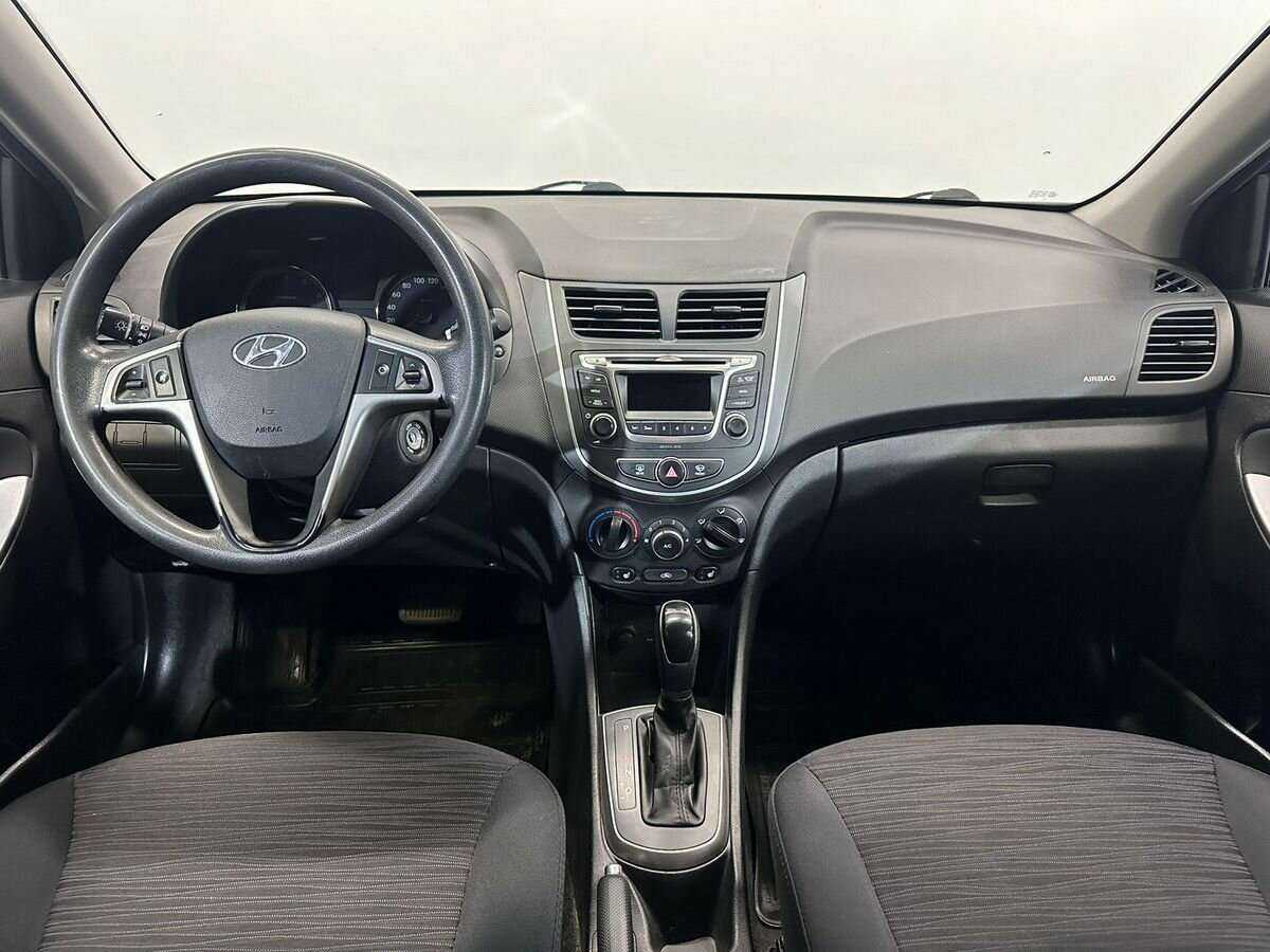 Купить Hyundai Solaris, 2015, 174 921 км, фото №9