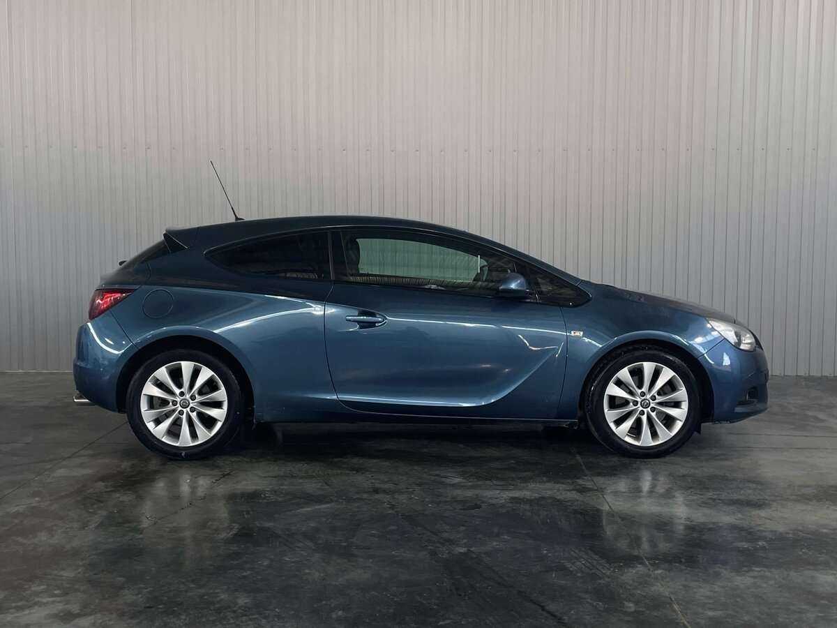 Купить Opel Astra GTC, 2014, 148 770 км, фото №4