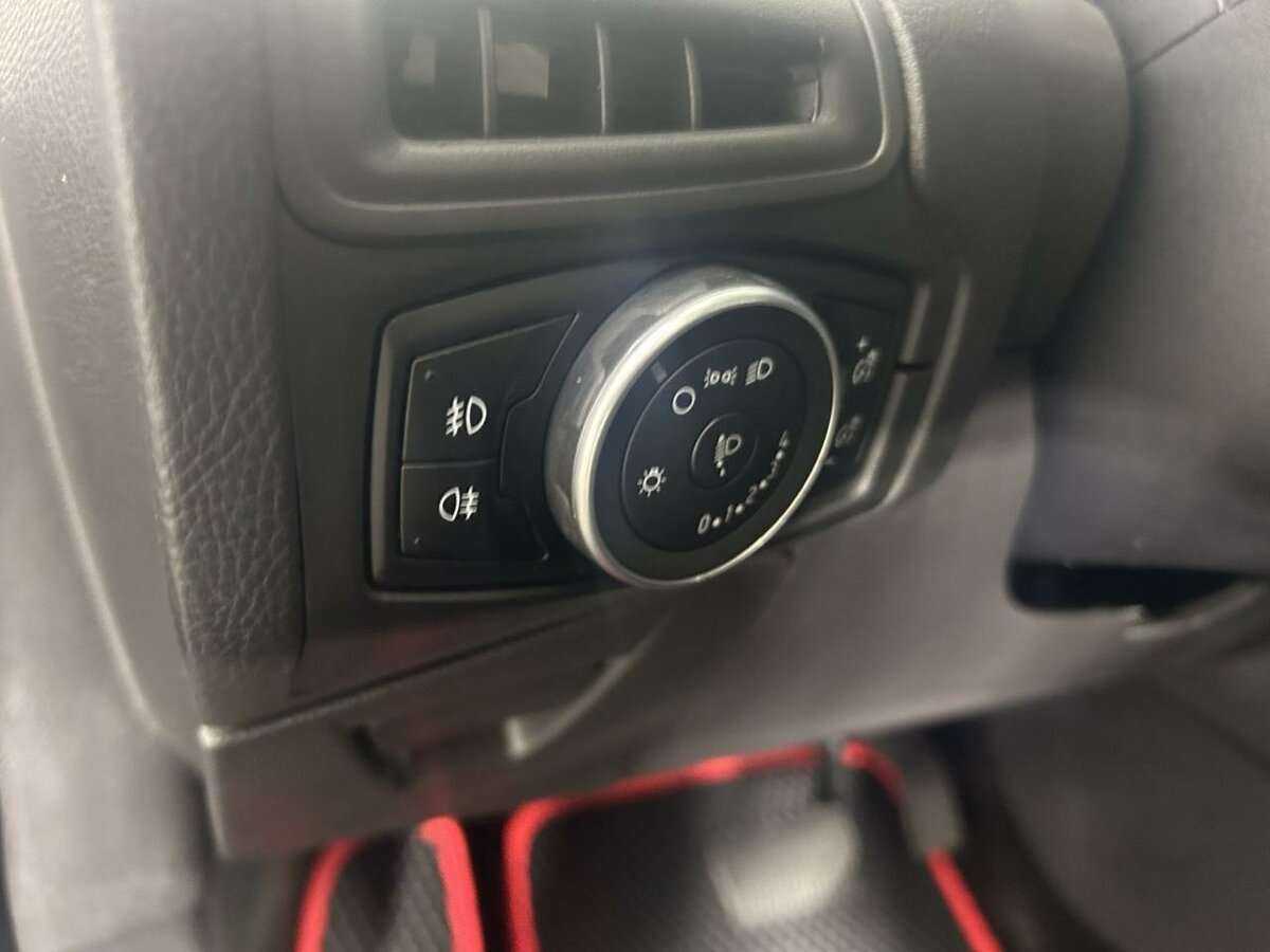Купить Ford Focus, 2016, 149 148 км, фото №9