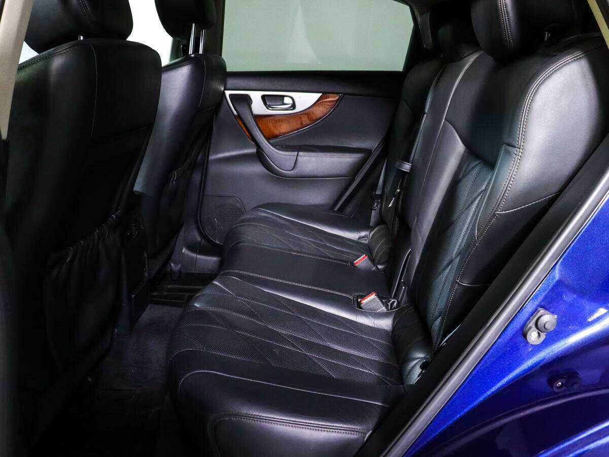 Купить Infiniti FX30d, 2013, 94 321 км, фото №8
