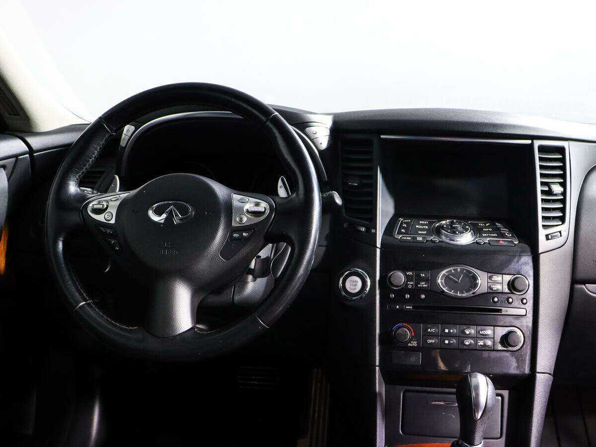 Купить Infiniti FX30d, 2013, 94 321 км, фото №10